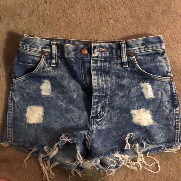 Wrangler Denim Shorts - Picture 3 of 4